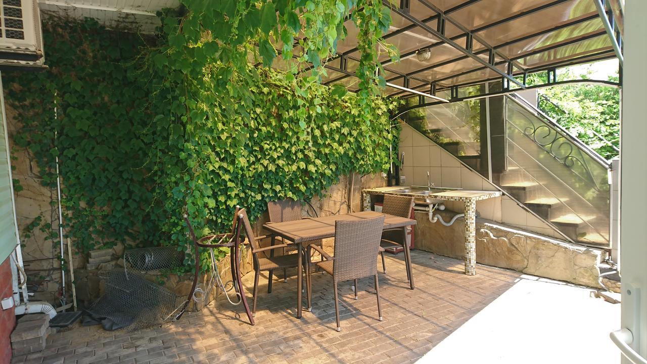 Hôtel Sauvignon-Zagara à Odessa Extérieur photo